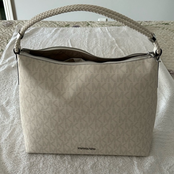 Michael Kors hobo bag - Picture 11 of 14